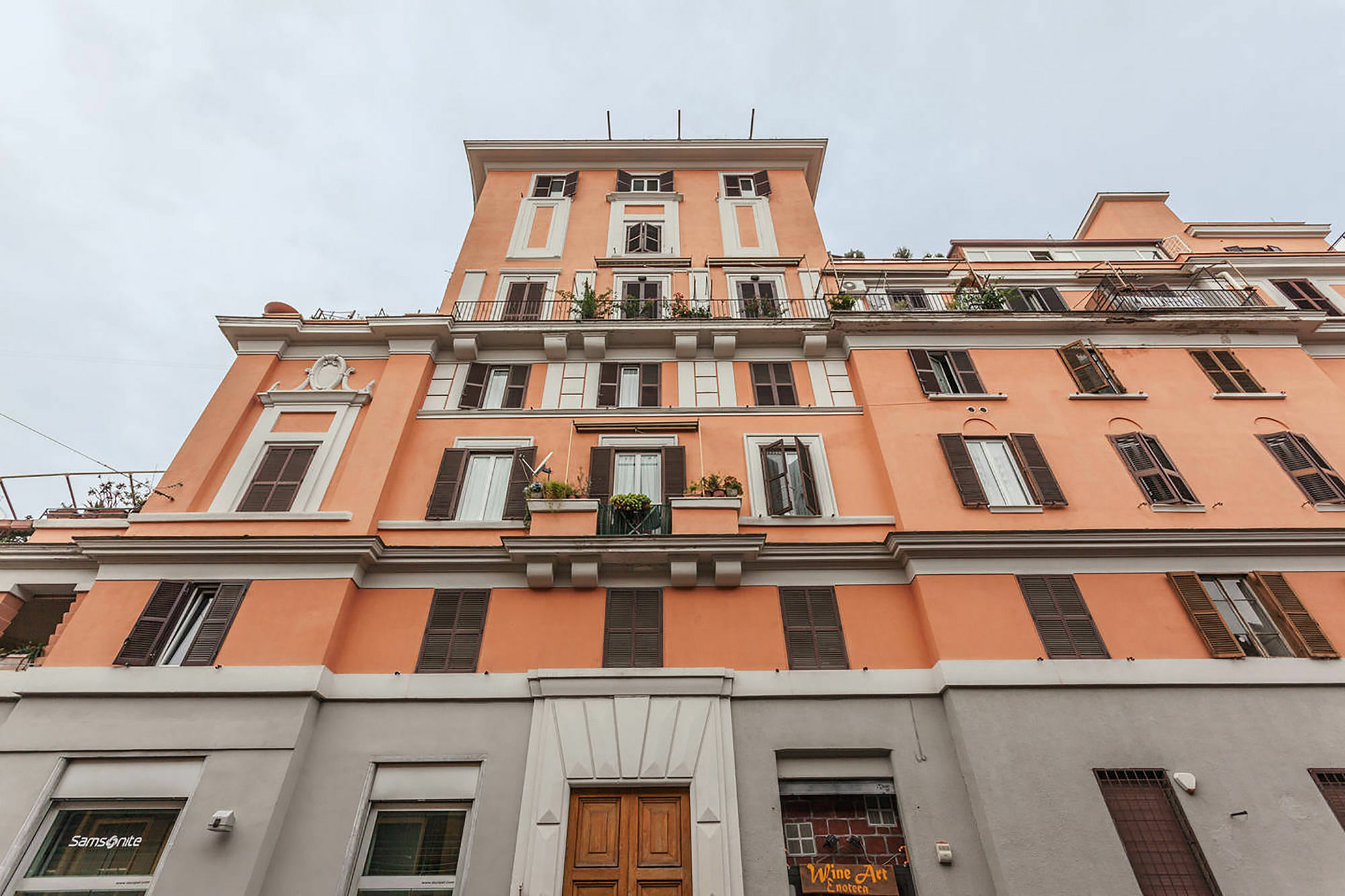Hosting Flats Guesthouse Rome Exterior photo